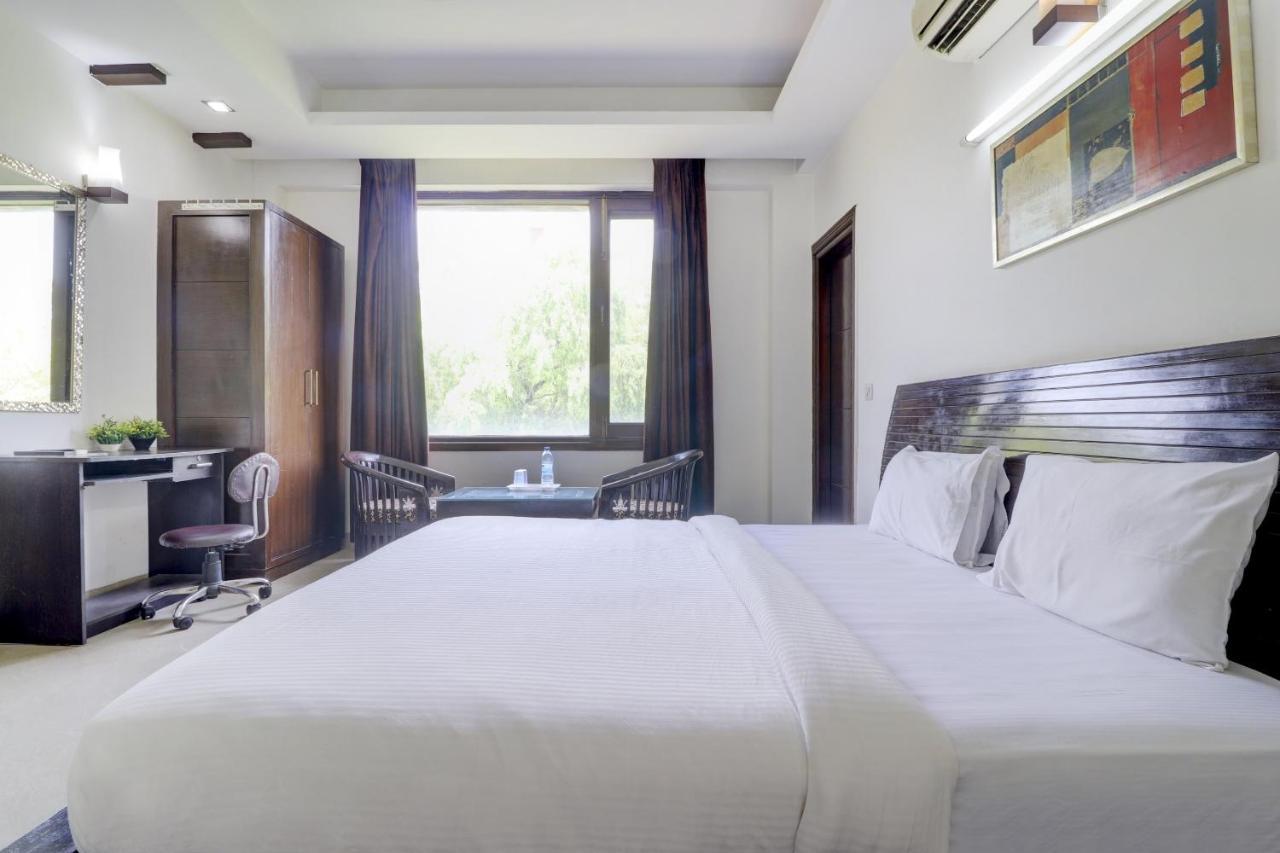 Dreamz Hospitality Gurgaon Hotel Exterior photo