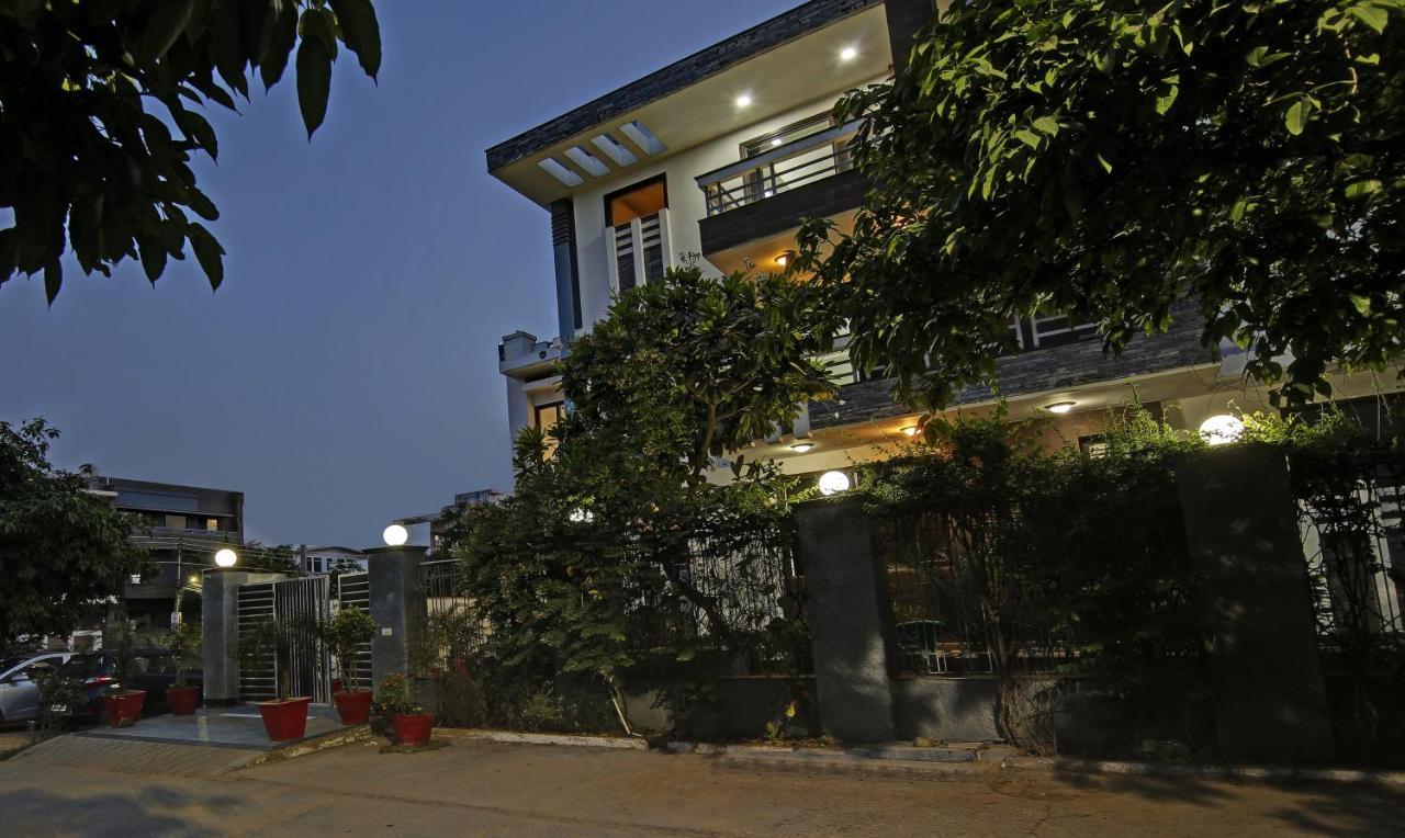 Dreamz Hospitality Gurgaon Hotel Exterior photo